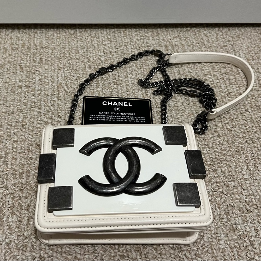 Chanel Authentic Lambskin Brick Lego White Flap Shoulder Crossbody Bag - Picture 2 of 14